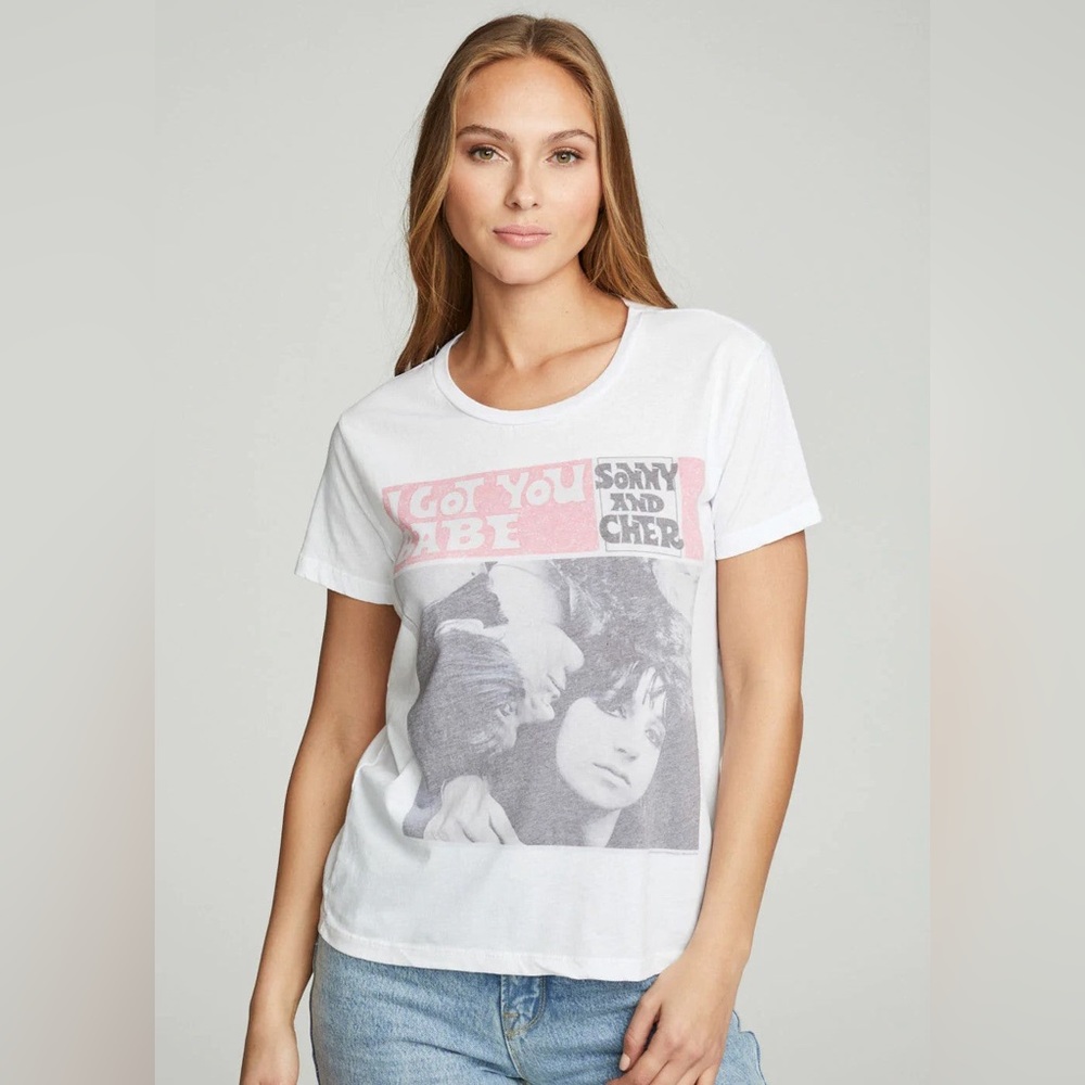CHASER Sonny & Cher Tee, Short Sleeve T-Shirt White Size XL New w/Tag (SOLD OUT)